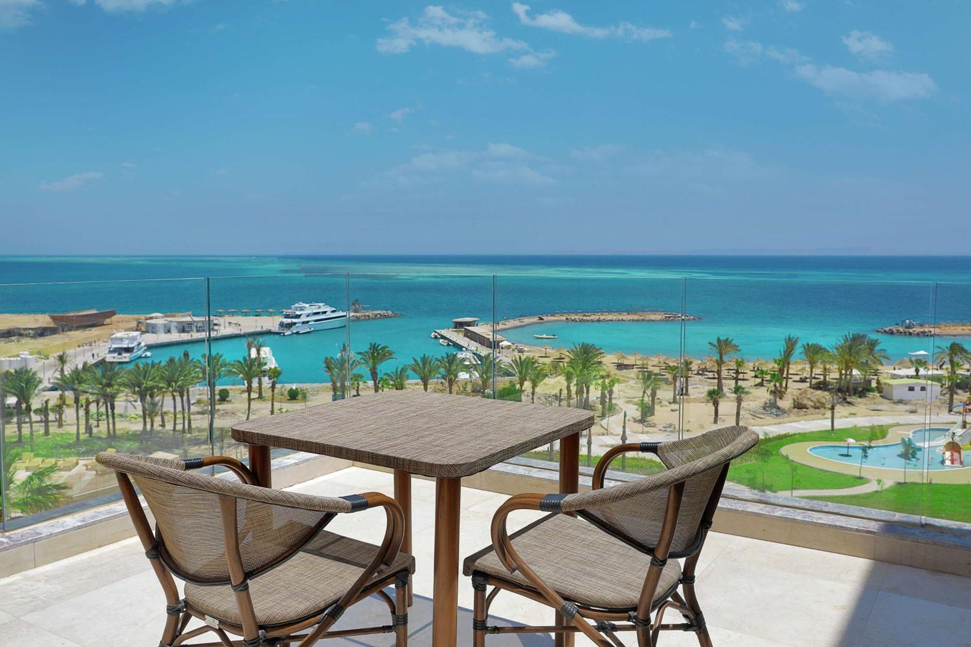 Hilton Hurghada Plaza Hotel Bagian luar foto