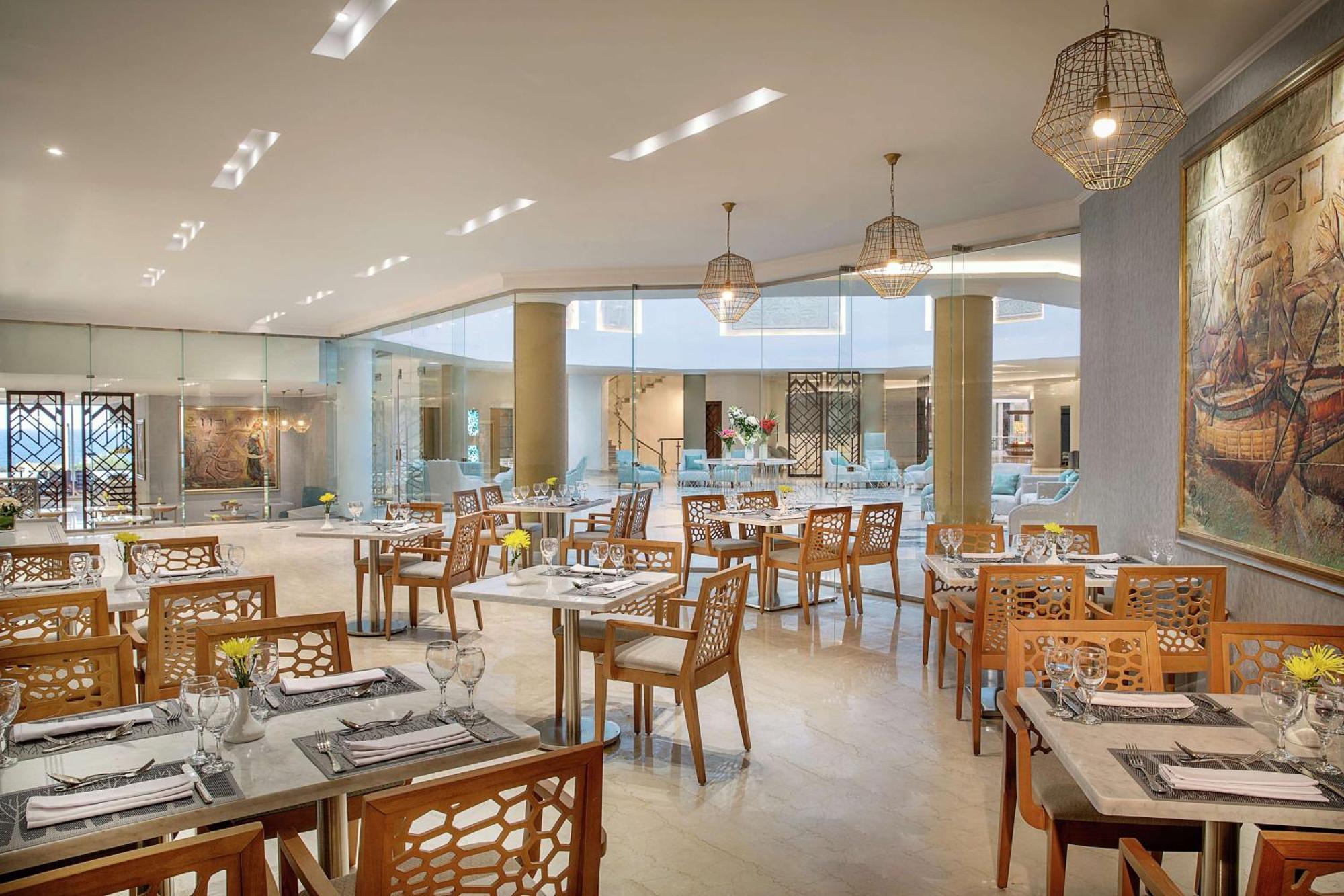 Hilton Hurghada Plaza Hotel Bagian luar foto